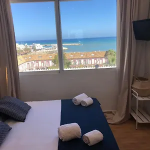 https://ole-puerto-marina-seaview.es-andalucia.com